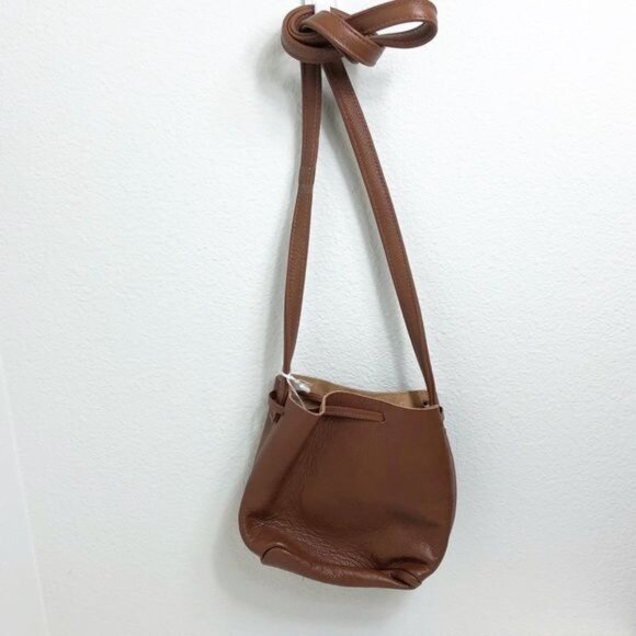 Shaffer LA Greta Bucket Crossbody Bag Brown Grained Leather Drawstring Close NWT - Picture 5 of 14